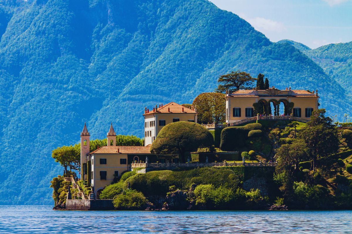 Villa del Balbianello – en av de mest berømte villaene ved Comosjøen, med spektakulær utsikt og elegante hager