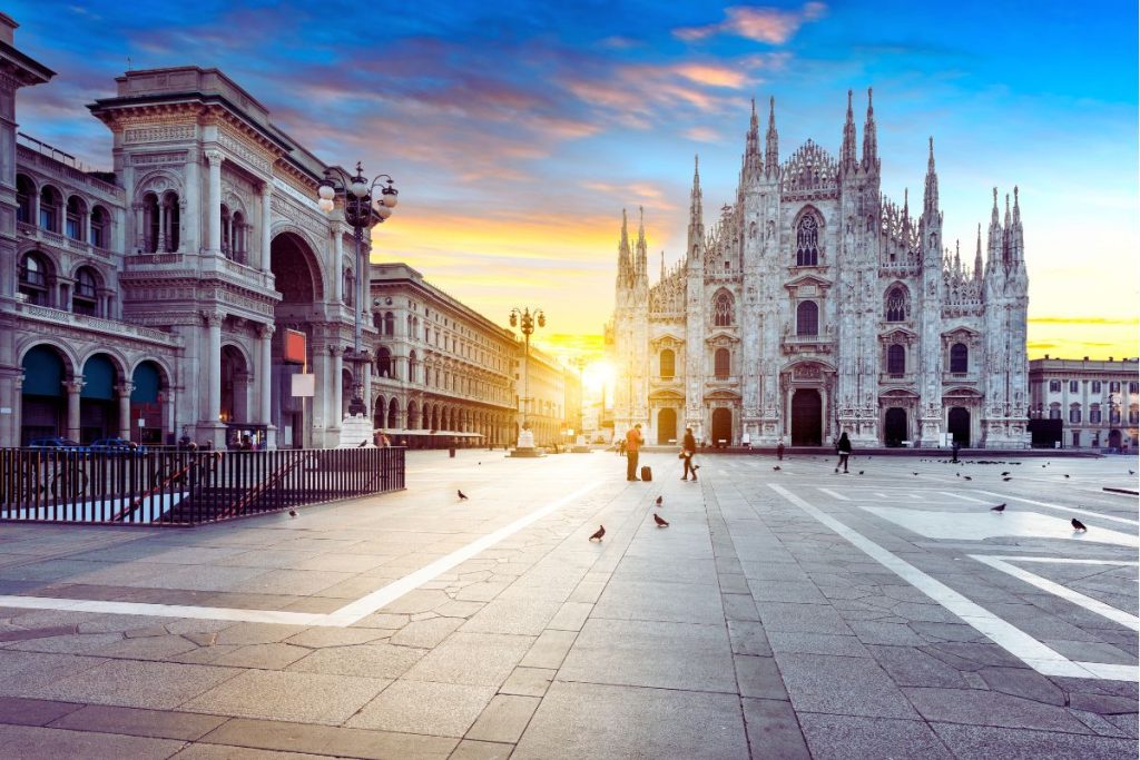 Utsikt over Piazza del Duomo i Milano